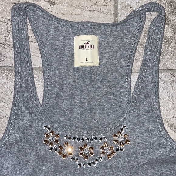 Hollister jeweled ribbed tank. Women’s size large. - Picture 2 of 3